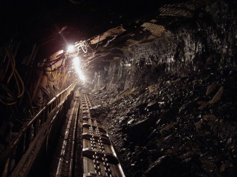 Accutron IS intrinsically Safe Airflow Monitor for underground coal mines